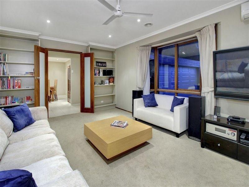 12 Andrew Place, Mornington VIC 3931