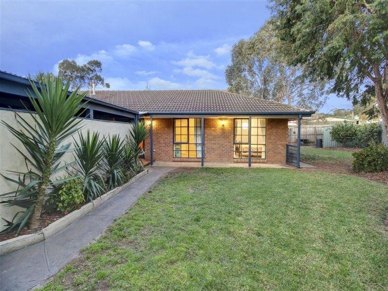 12 Andrew Place, Mornington VIC 3931