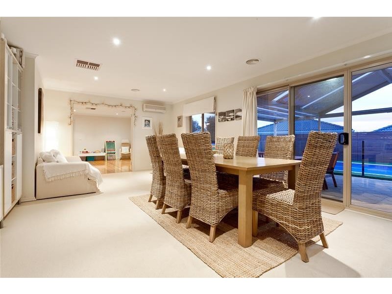 17 Veda Avenue, Mount Martha VIC 3934