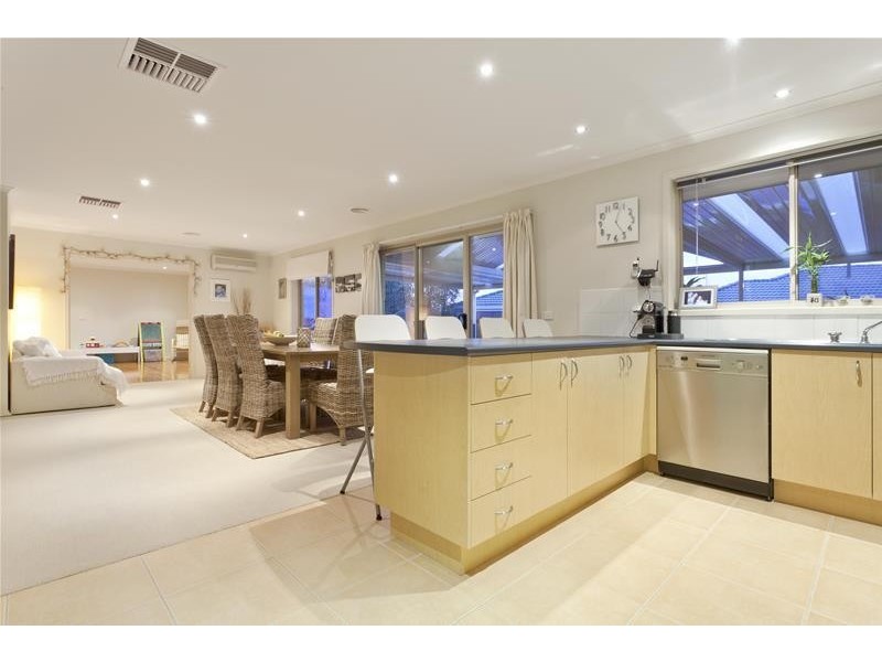 17 Veda Avenue, Mount Martha VIC 3934