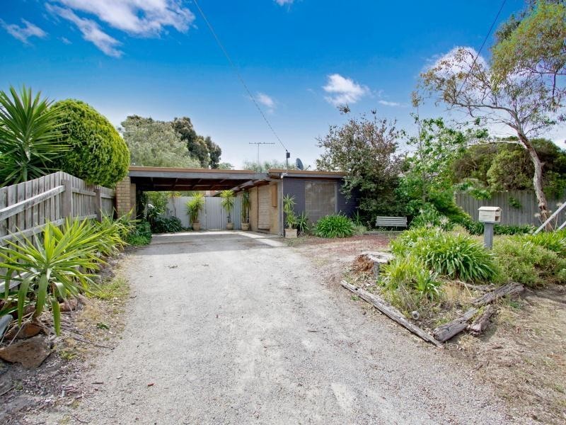 11 Kiandra Street, Mornington VIC 3931