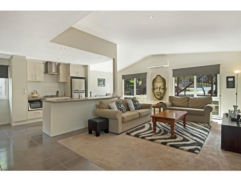 4 Omuna Court, Safety Beach VIC 3936