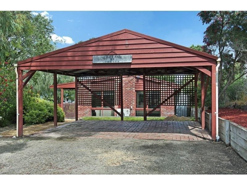 4 Omuna Court, Safety Beach VIC 3936