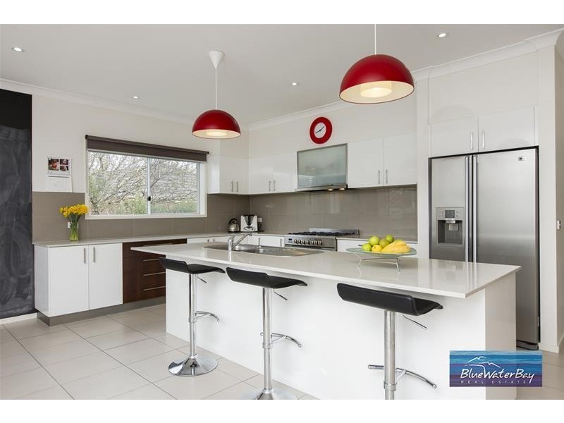 28 Dorothy Crescent, Mornington VIC 3931