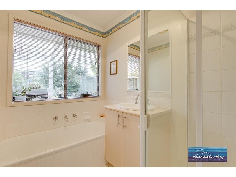 5 Mondana Way, Mount Martha VIC 3934