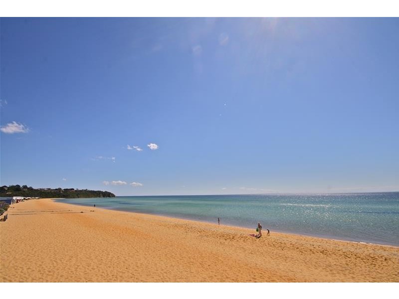 1 Harrap Road, Mount Martha VIC 3934