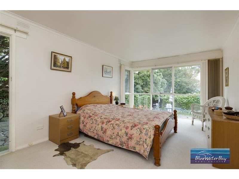 25 Two Bays Road, Mount Eliza VIC 3930