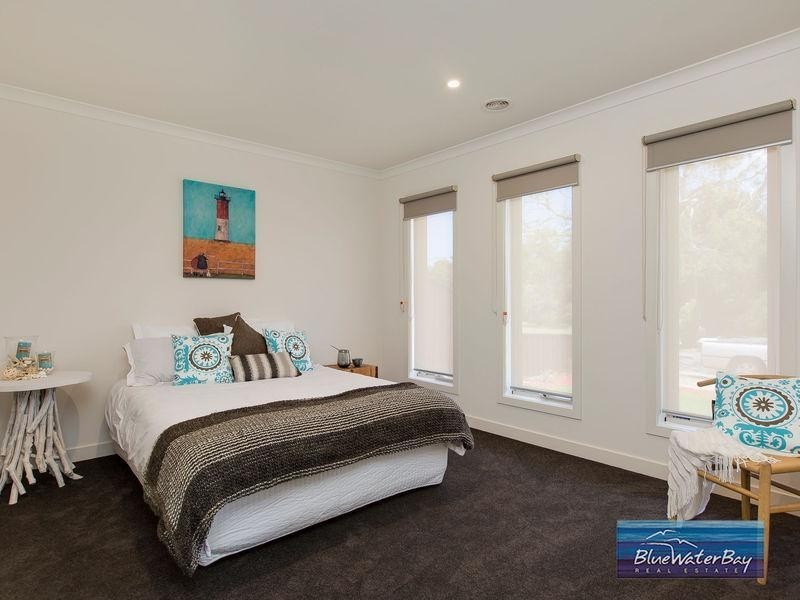 1.10 Maxwell Street, Mornington VIC 3931