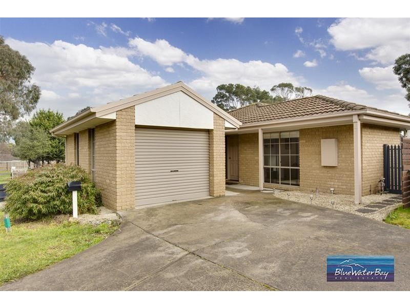 2/15 Coimadai Court, Mornington VIC 3931