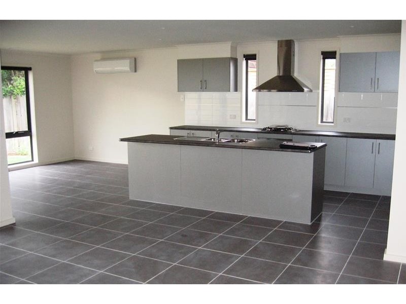 86 Osborne Drive, Mount Martha VIC 3934