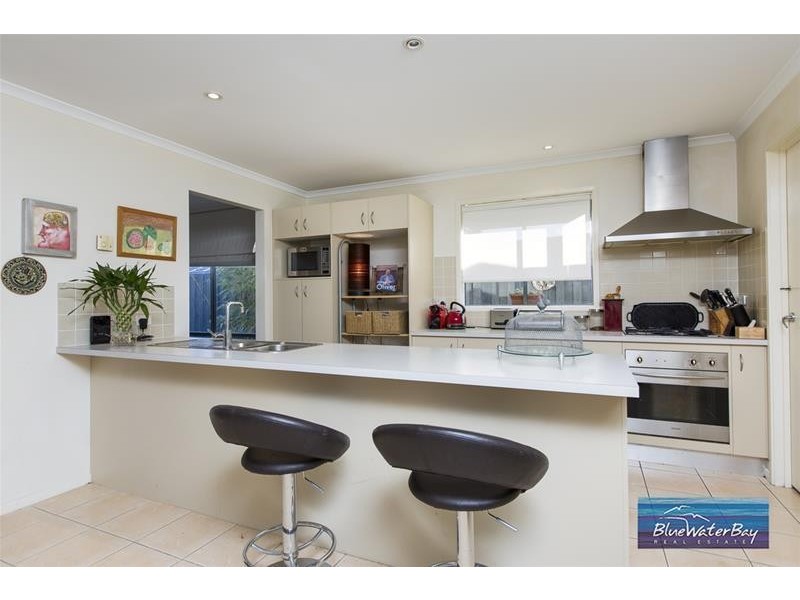 36 Samantha Drive, Mornington VIC 3931