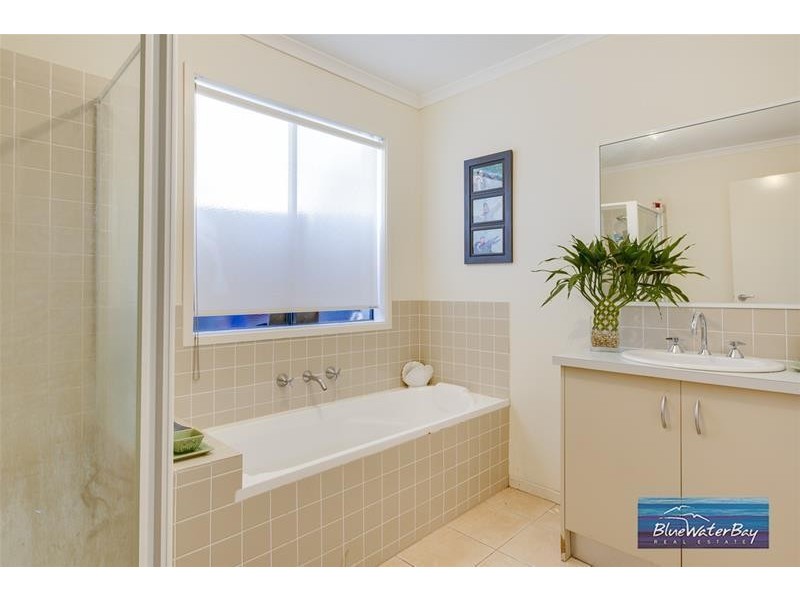 36 Samantha Drive, Mornington VIC 3931