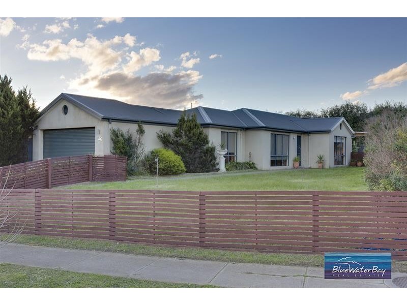 36 Samantha Drive, Mornington VIC 3931
