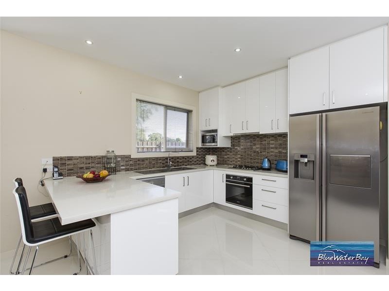 3/4 Hakea Drive, Mount Martha VIC 3934