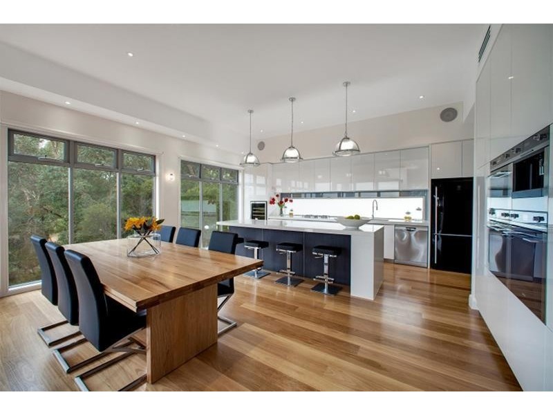 2/10 Darcy Street, Mornington VIC 3931