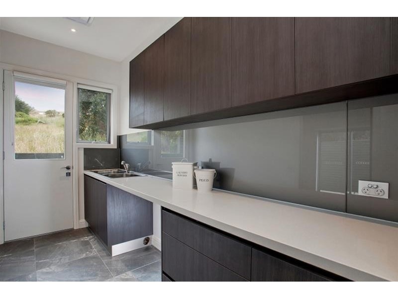 2/10 Darcy Street, Mornington VIC 3931