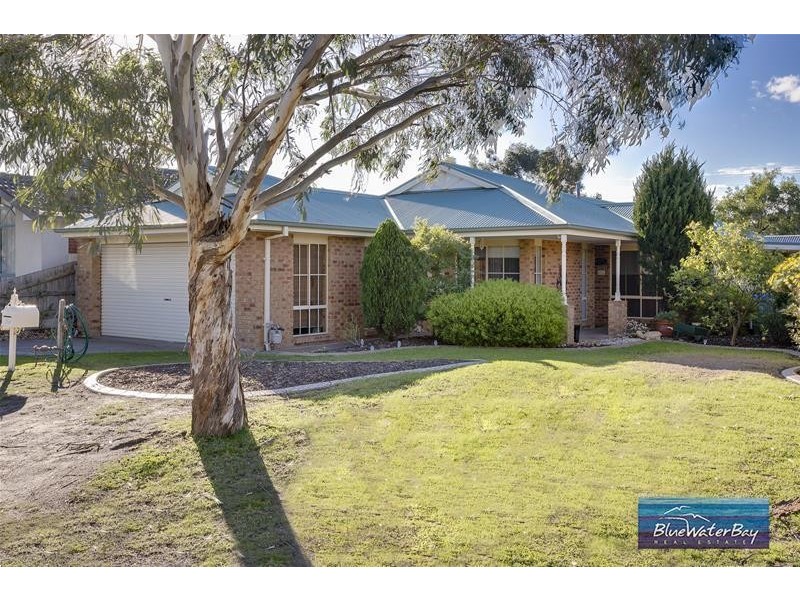 22 Ellinbank Crescent, Mornington VIC 3931