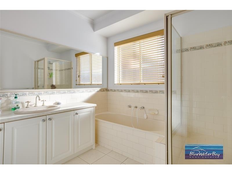 22 Ellinbank Crescent, Mornington VIC 3931