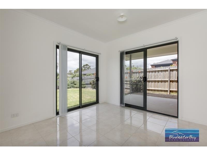 17 Elspeth Circuit, Mount Martha VIC 3934