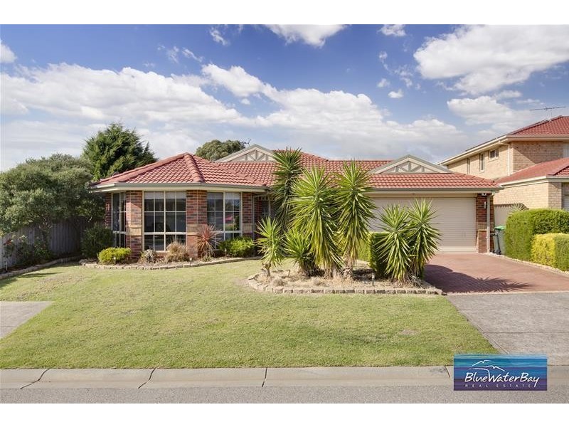 83 St Mitchells Circuit, Mornington VIC 3931