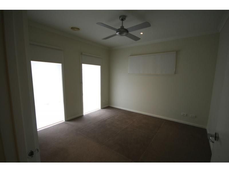 24/300 High Street, Hastings VIC 3915