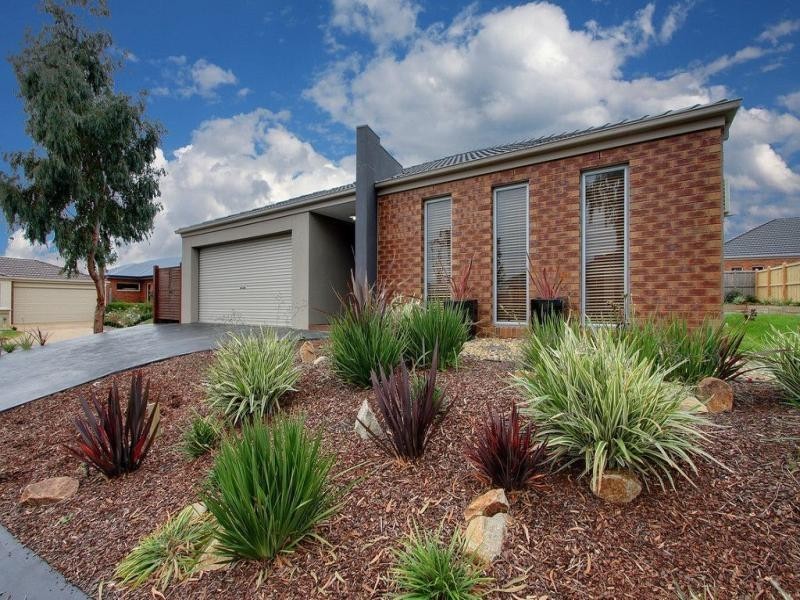 7 Vine Street, Mount Martha VIC 3934