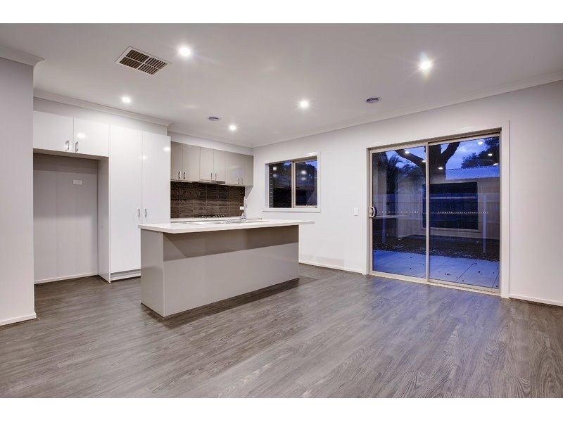 3/4 Ruth Road, Mornington VIC 3931
