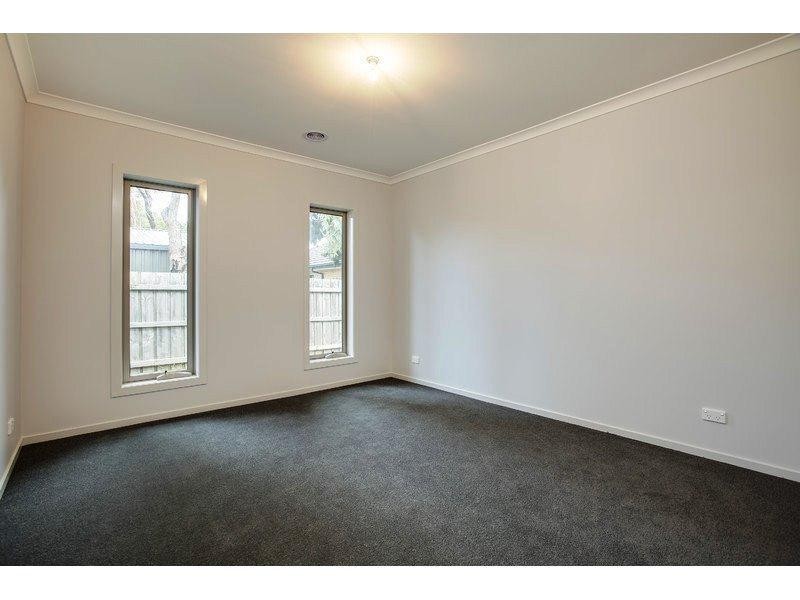 3/4 Ruth Road, Mornington VIC 3931