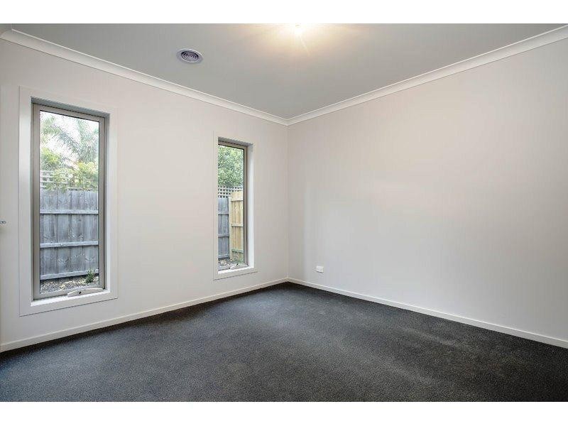 3/4 Ruth Road, Mornington VIC 3931