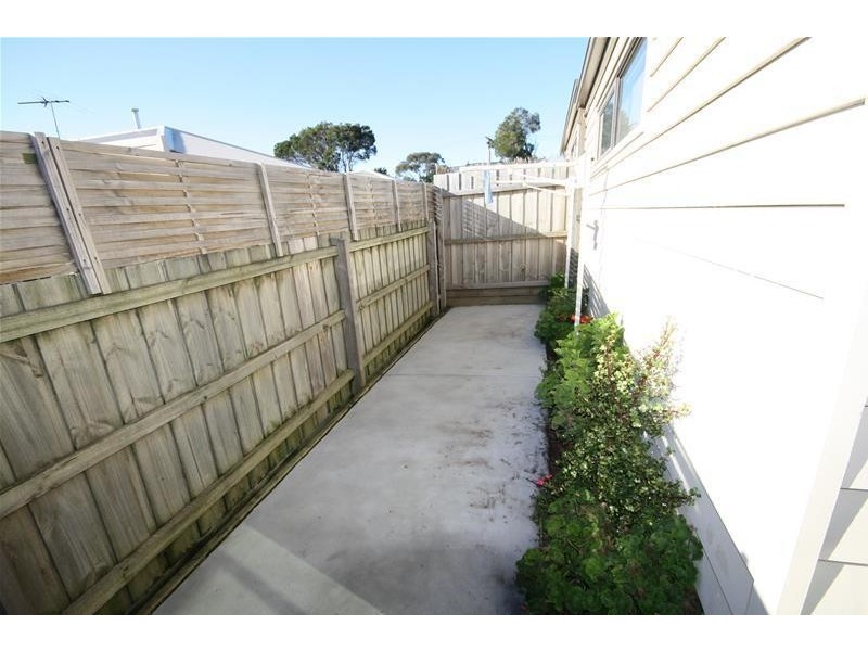 3/7 Wood Street, Mornington VIC 3931