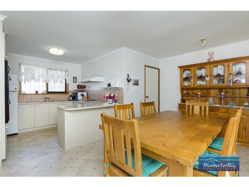 21 Nichols Drive, Mornington VIC 3931