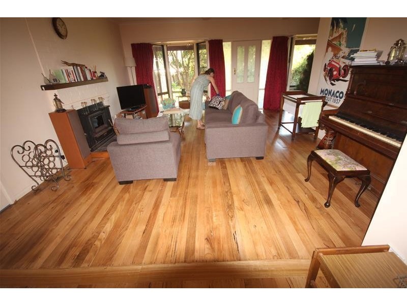 16 Moomba Street, Mornington VIC 3931