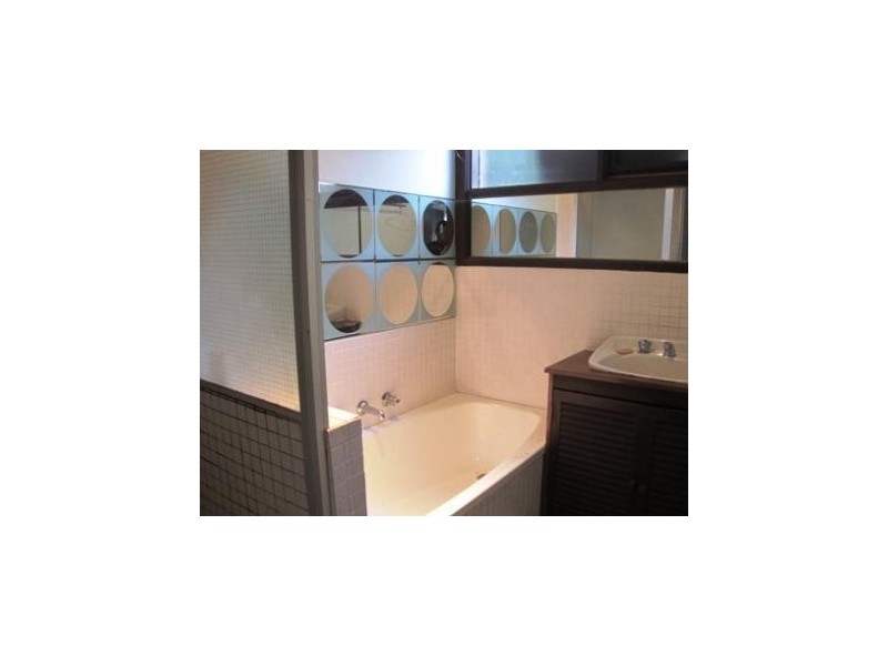 4/4 Oakland Street, Mornington VIC 3931