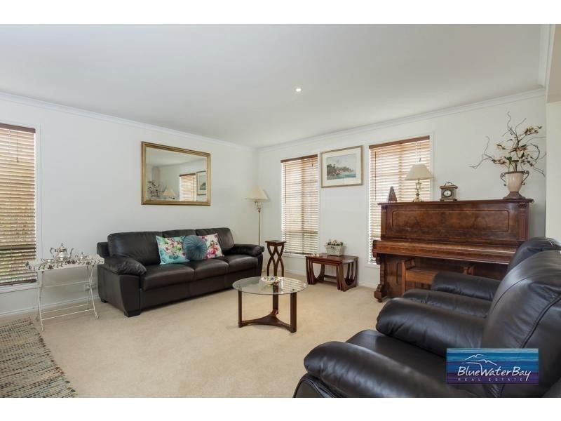 11 Chadacre Place, Mornington VIC 3931