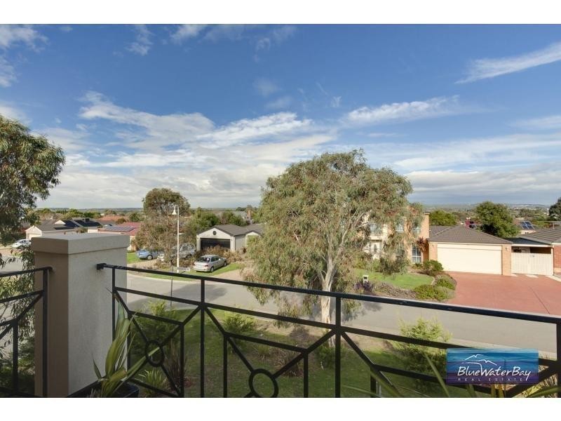 11 Chadacre Place, Mornington VIC 3931
