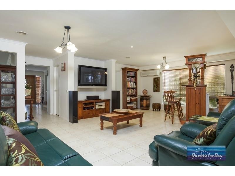 11 Chadacre Place, Mornington VIC 3931