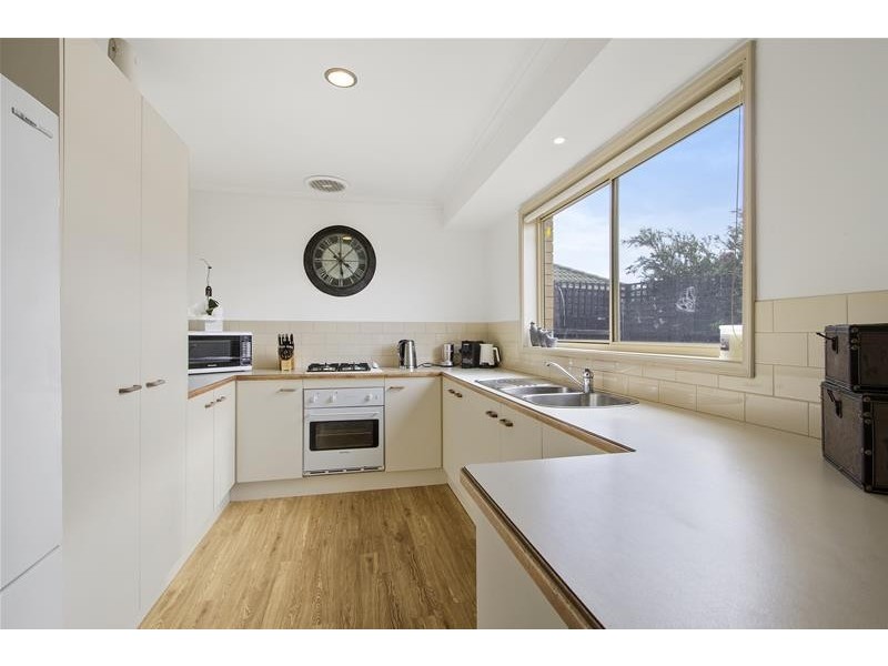 1/8 Moonah Way, Mount Martha VIC 3934