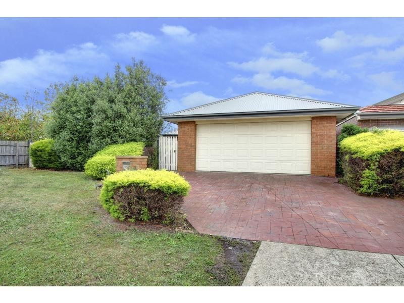 13 Playfield Grove, Mornington VIC 3931