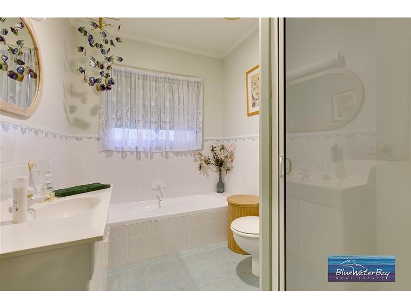 6 Monaco Parade, Dromana VIC 3936