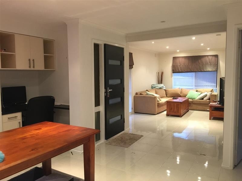 26 Parwan Crescent, Mornington VIC 3931