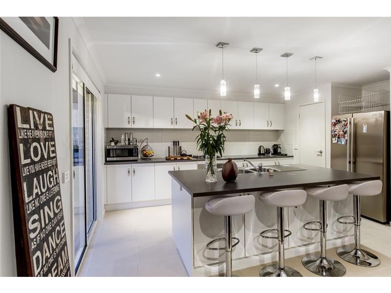 12 Marthas Walk, Mount Martha VIC 3934