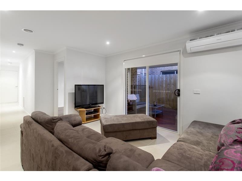 12 Marthas Walk, Mount Martha VIC 3934