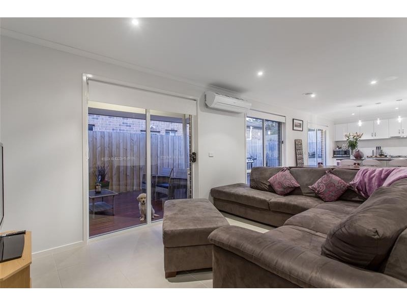 12 Marthas Walk, Mount Martha VIC 3934