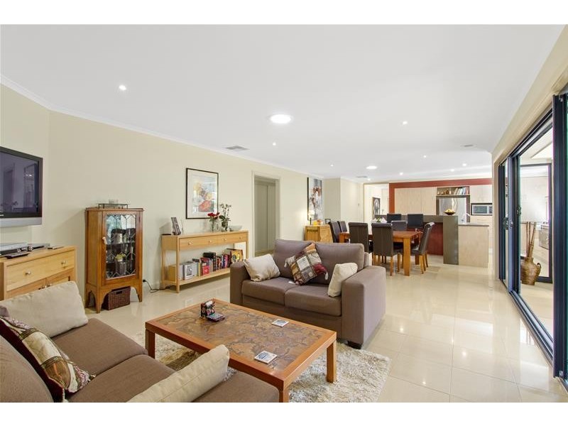 37 Serenity Way, Mornington VIC 3931