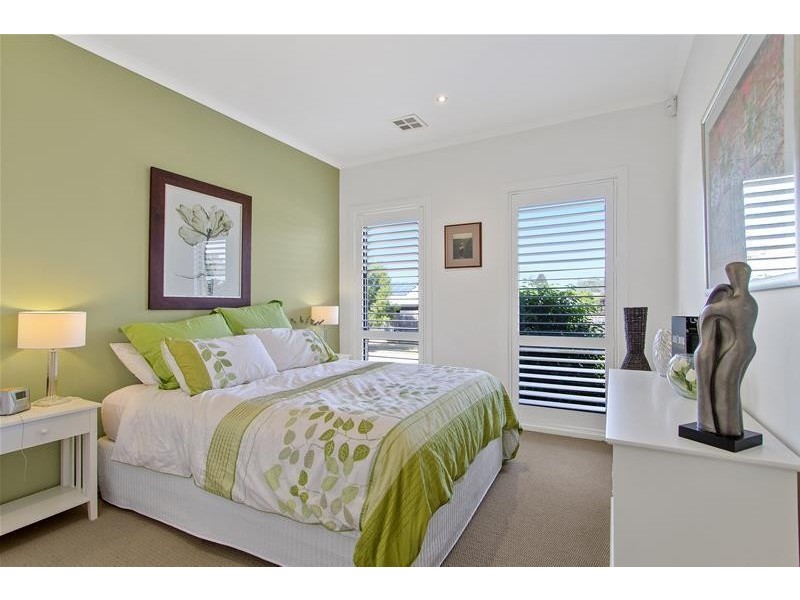 4 Windmill Parade, Mount Martha VIC 3934