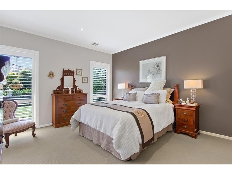 4 Windmill Parade, Mount Martha VIC 3934