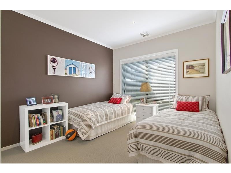 4 Windmill Parade, Mount Martha VIC 3934