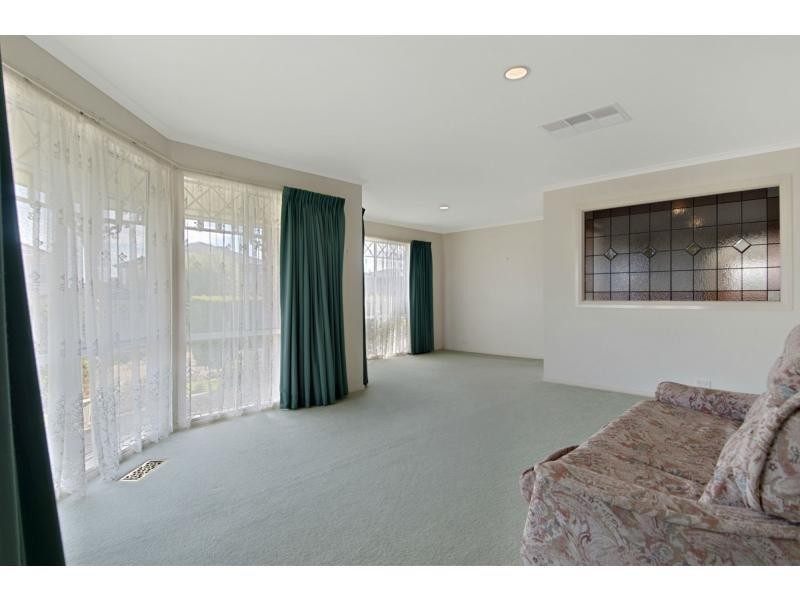 21 Glendenning Rise, Mornington VIC 3931