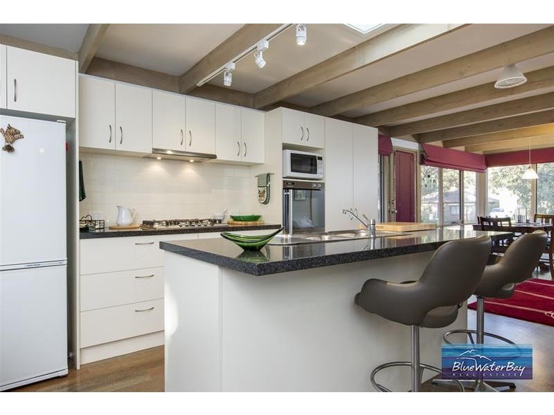 66 Rainier Avenue, Dromana VIC 3936