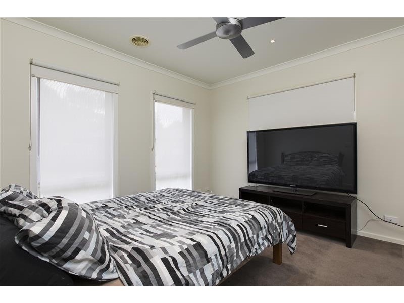 24/300 High Street, Hastings VIC 3915